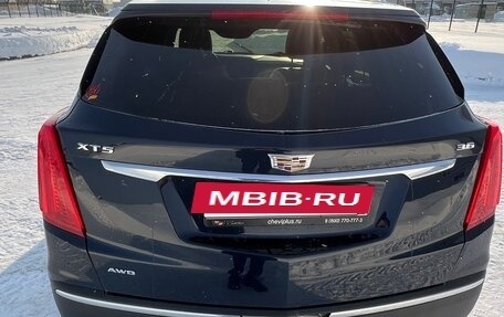Cadillac XT5 I рестайлинг, 2016 год, 1 990 000 рублей, 5 фотография