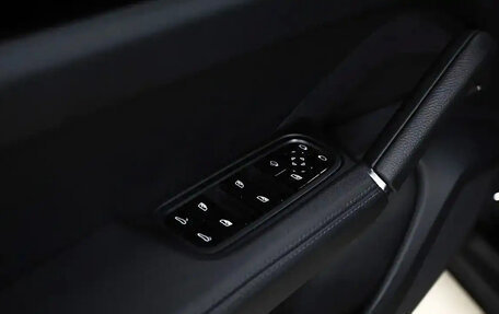 Porsche Cayenne III, 2018 год, 6 900 000 рублей, 8 фотография