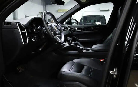 Porsche Cayenne III, 2018 год, 6 900 000 рублей, 16 фотография