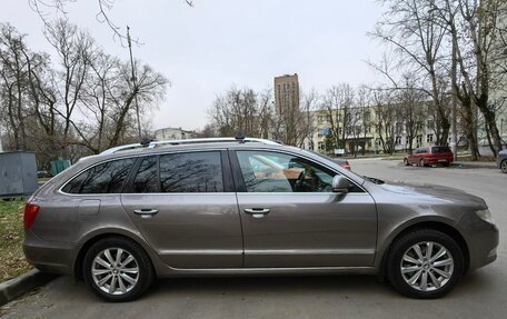 Skoda Superb III рестайлинг, 2011 год, 1 350 000 рублей, 11 фотография