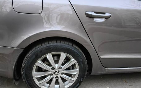 Skoda Superb III рестайлинг, 2011 год, 1 350 000 рублей, 12 фотография