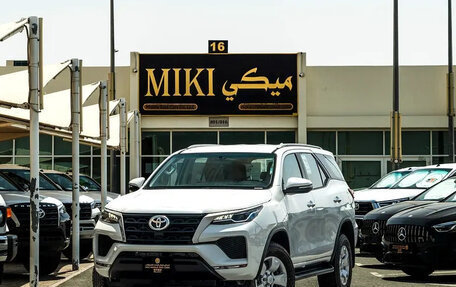 Toyota Fortuner II, 2026 год, 4 650 000 рублей, 11 фотография