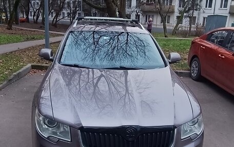Skoda Superb III рестайлинг, 2011 год, 1 350 000 рублей, 16 фотография