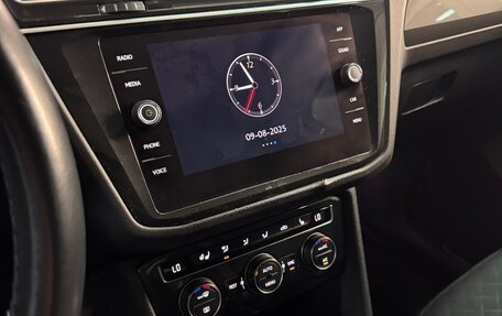 Volkswagen Tiguan II, 2019 год, 16 фотография