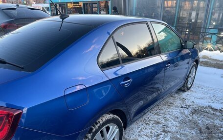 Skoda Rapid I, 2018 год, 1 300 000 рублей, 5 фотография