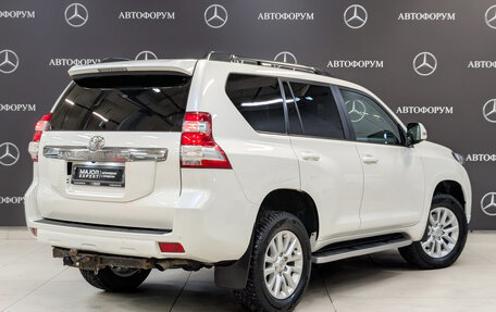 Toyota Land Cruiser Prado 150 рестайлинг 2, 2016 год, 3 590 000 рублей, 5 фотография