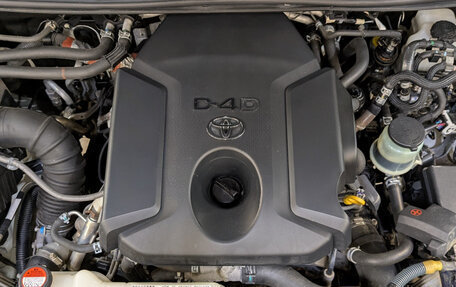 Toyota Land Cruiser Prado 150 рестайлинг 2, 2016 год, 3 590 000 рублей, 9 фотография