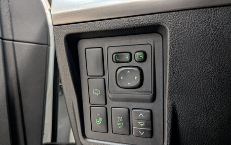Toyota Land Cruiser Prado 150 рестайлинг 2, 2016 год, 3 590 000 рублей, 27 фотография