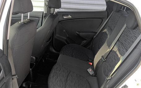 Hyundai Solaris II рестайлинг, 2015 год, 950 000 рублей, 12 фотография