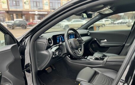 Mercedes-Benz A-Класс, 2019 год, 2 350 000 рублей, 9 фотография