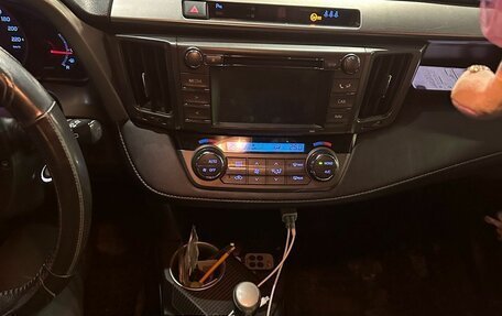 Toyota RAV4, 2015 год, 1 650 000 рублей, 7 фотография