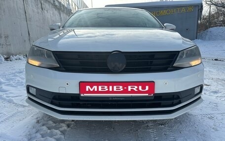 Volkswagen Jetta VI, 2016 год, 1 390 000 рублей, 2 фотография