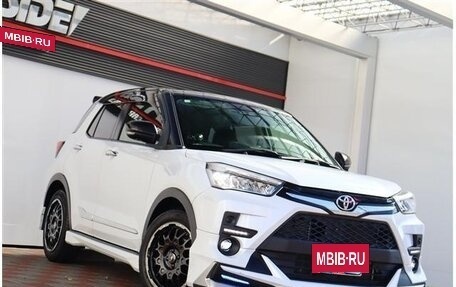 Toyota Raize I, 2023 год, 1 325 000 рублей, 12 фотография