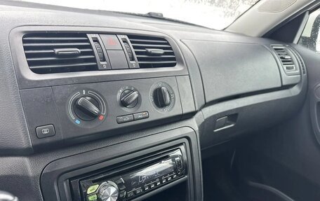 Skoda Fabia II, 2014 год, 440 000 рублей, 11 фотография