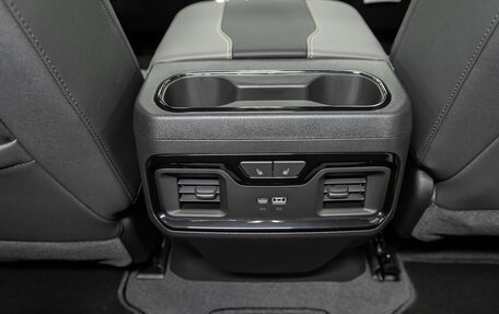 Chevrolet Silverado, 2024 год, 10 390 000 рублей, 40 фотография