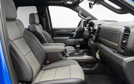 Chevrolet Silverado, 2024 год, 10 390 000 рублей, 38 фотография