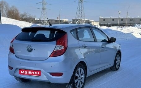 Hyundai Solaris II рестайлинг, 2012 год, 720 000 рублей, 6 фотография