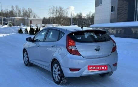 Hyundai Solaris II рестайлинг, 2012 год, 720 000 рублей, 8 фотография