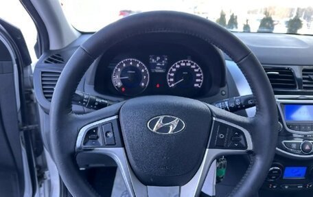 Hyundai Solaris II рестайлинг, 2012 год, 720 000 рублей, 18 фотография