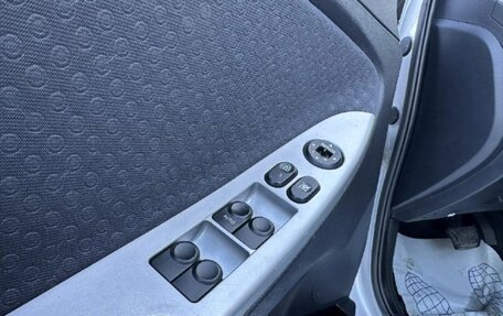 Hyundai Solaris II рестайлинг, 2012 год, 720 000 рублей, 17 фотография