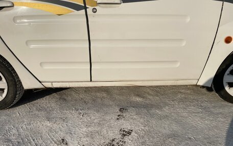 Toyota WiLL I (Vi), 2000 год, 329 000 рублей, 7 фотография