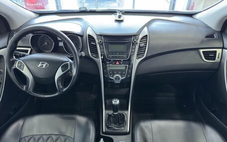 Hyundai i30 II рестайлинг, 2014 год, 1 099 900 рублей, 10 фотография