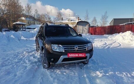 Renault Duster I рестайлинг, 2012 год, 800 000 рублей, 2 фотография