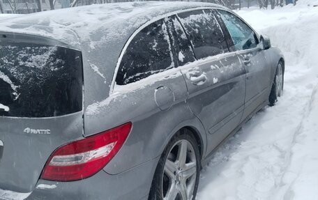 Mercedes-Benz R-Класс, 2010 год, 1 000 000 рублей, 3 фотография