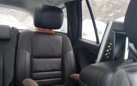 Mercedes-Benz R-Класс, 2010 год, 1 000 000 рублей, 25 фотография