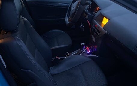 Opel Astra H, 2005 год, 435 000 рублей, 13 фотография