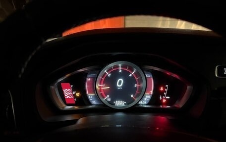 Volvo V40 Cross Country I, 2014 год, 1 600 000 рублей, 12 фотография