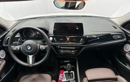 BMW 1 серия, 2021 год, 1 950 000 рублей, 8 фотография