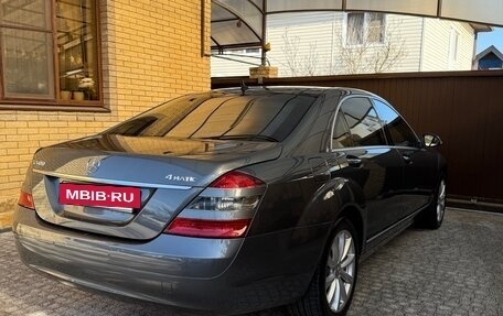 Mercedes-Benz S-Класс, 2006 год, 3 200 000 рублей, 4 фотография