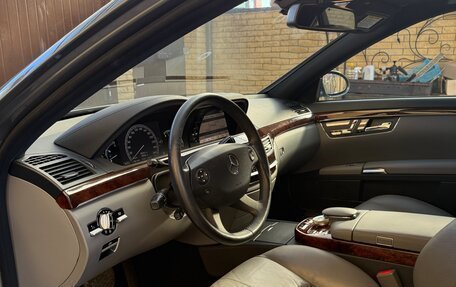 Mercedes-Benz S-Класс, 2006 год, 3 200 000 рублей, 5 фотография