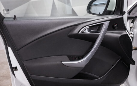 Opel Astra J, 2013 год, 748 000 рублей, 15 фотография