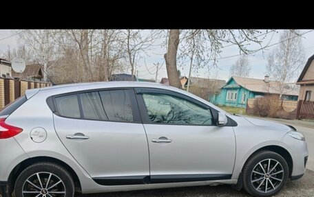 Renault Megane III, 2012 год, 690 000 рублей, 2 фотография