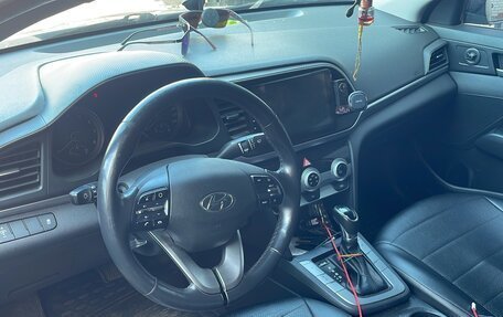 Hyundai Elantra VI рестайлинг, 2019 год, 1 450 000 рублей, 3 фотография