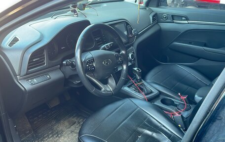 Hyundai Elantra VI рестайлинг, 2019 год, 1 450 000 рублей, 6 фотография