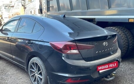 Hyundai Elantra VI рестайлинг, 2019 год, 1 450 000 рублей, 8 фотография