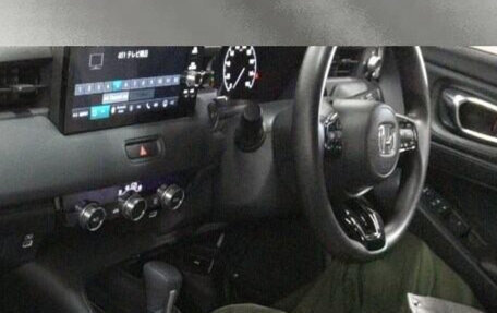 Honda Vezel, 2022 год, 2 000 000 рублей, 8 фотография