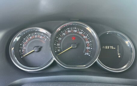 Renault Logan II, 2022 год, 991 000 рублей, 6 фотография