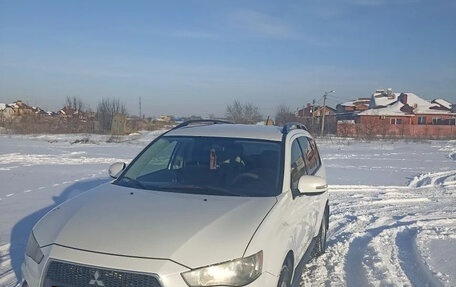 Mitsubishi Outlander III рестайлинг 3, 2011 год, 1 099 000 рублей, 3 фотография