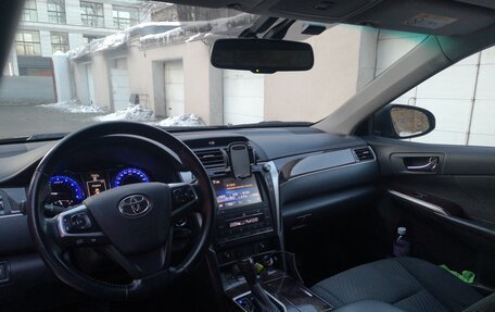 Toyota Camry, 2017 год, 2 150 000 рублей, 9 фотография