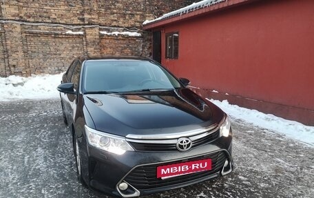 Toyota Camry, 2017 год, 2 150 000 рублей, 3 фотография