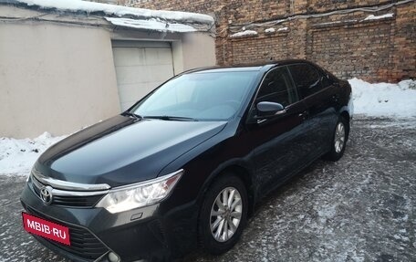 Toyota Camry, 2017 год, 2 150 000 рублей, 6 фотография