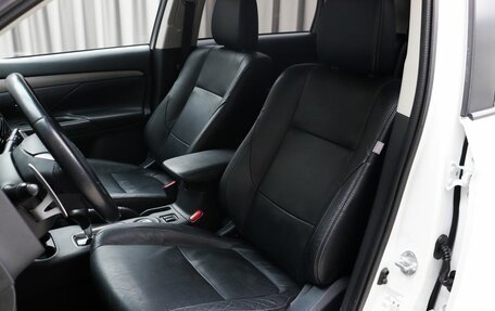 Mitsubishi Outlander III рестайлинг 3, 2012 год, 1 550 000 рублей, 9 фотография