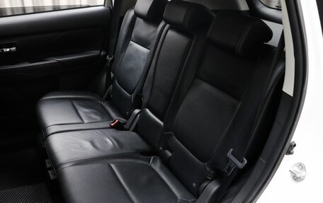 Mitsubishi Outlander III рестайлинг 3, 2012 год, 1 550 000 рублей, 10 фотография