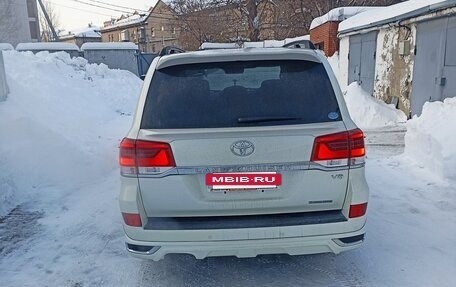 Toyota Land Cruiser 200, 2017 год, 8 100 000 рублей, 2 фотография