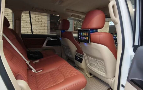 Toyota Land Cruiser 200, 2017 год, 8 100 000 рублей, 15 фотография