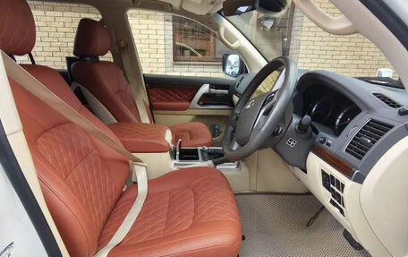 Toyota Land Cruiser 200, 2017 год, 8 100 000 рублей, 16 фотография